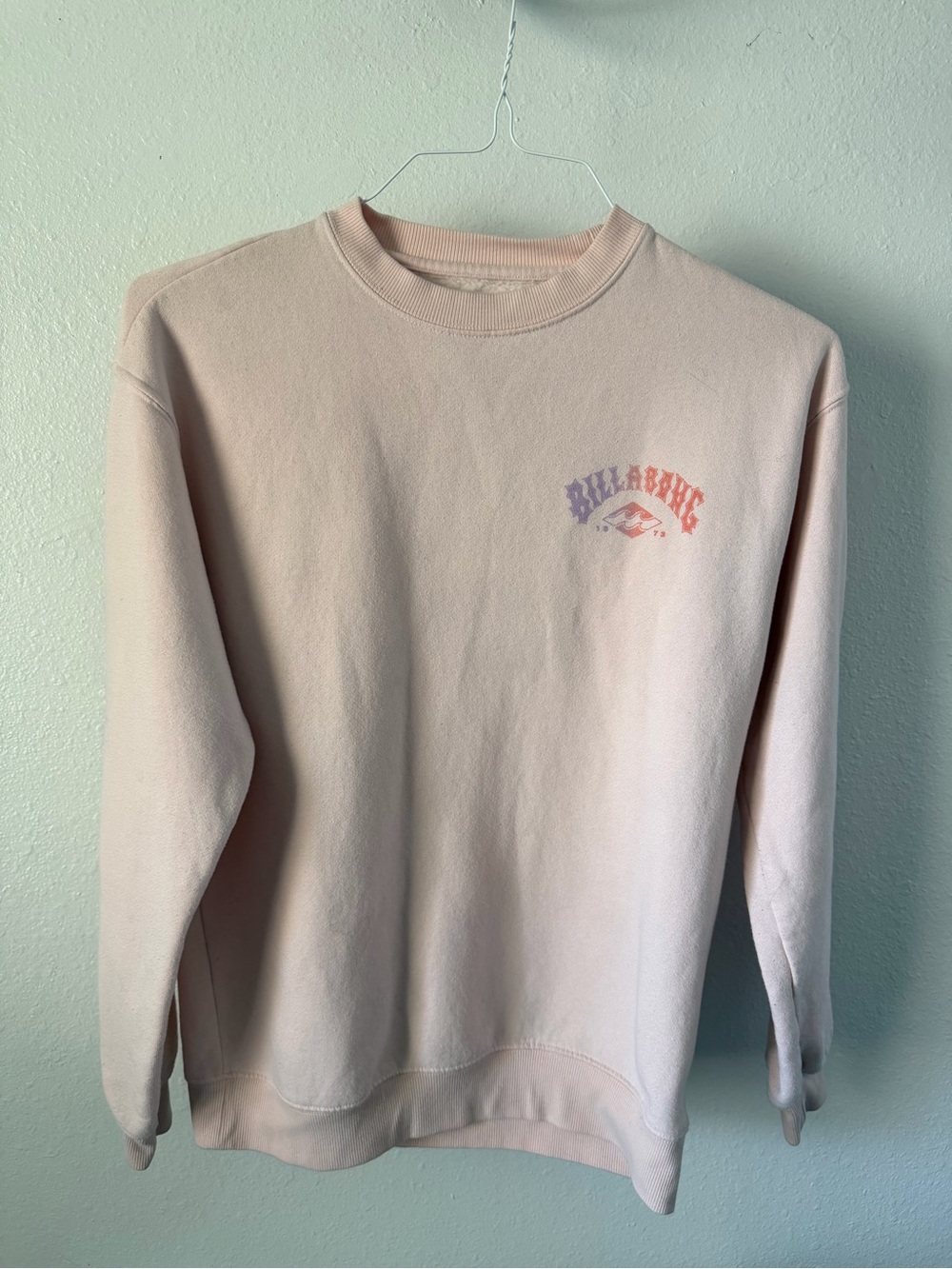 Billabong Women’s Crewneck Sweatshirt in Pale Pink